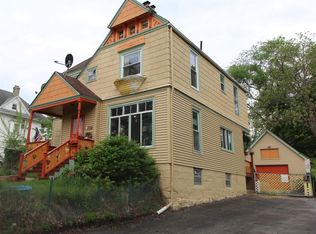 830 N Court St, Rockford, IL 61103