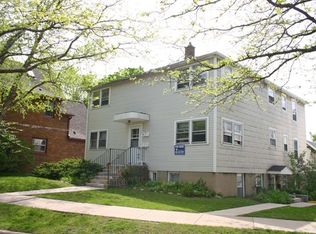 154 Division St APT 1, Madison, WI 53704