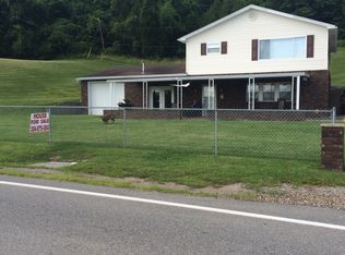 7085 Charleston Rd, Point Pleasant, WV 25550