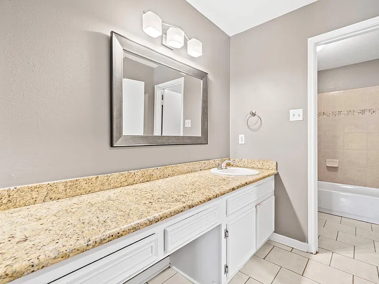 7716 Challie Ln #7716 — Photo 14
