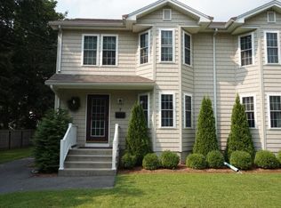 7 Edward Ave, Easthampton, MA 01027