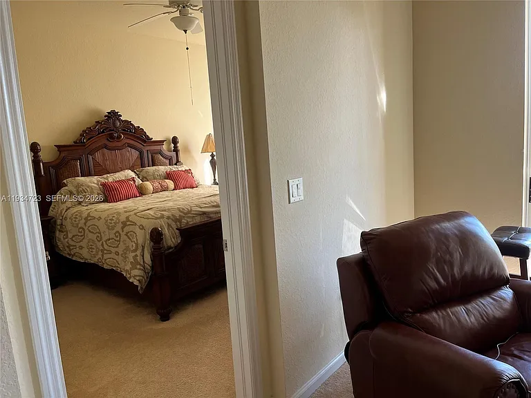 3500 Oaks Clubhouse Dr #308 — Photo 27