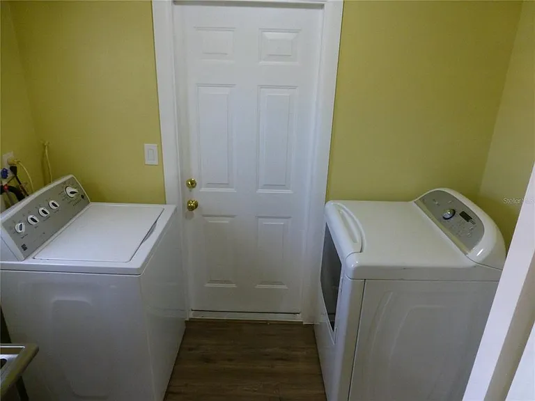 752 Patricia Ave — Photo 6