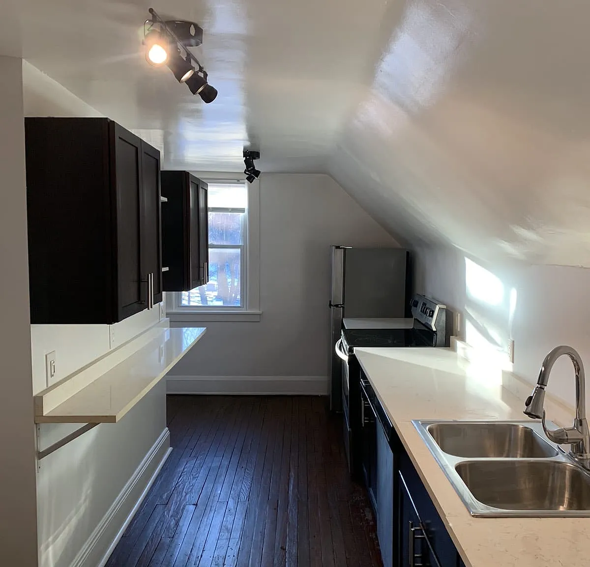 Studio, 550 sqft, $655 — Photo 2