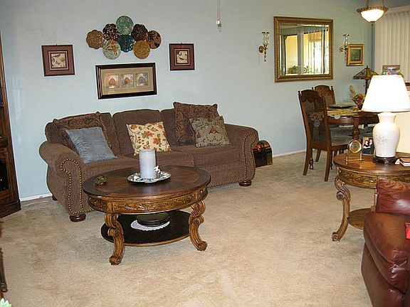 Great space in the Den