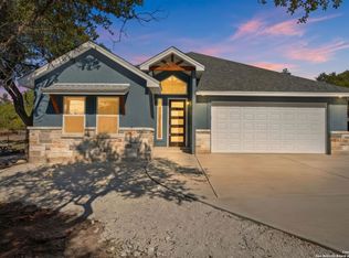 1169 Johnson Rd, Canyon Lake, TX 78133