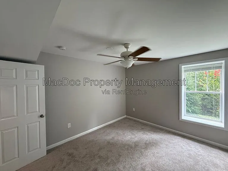 1404 Graham Dr — Photo 76