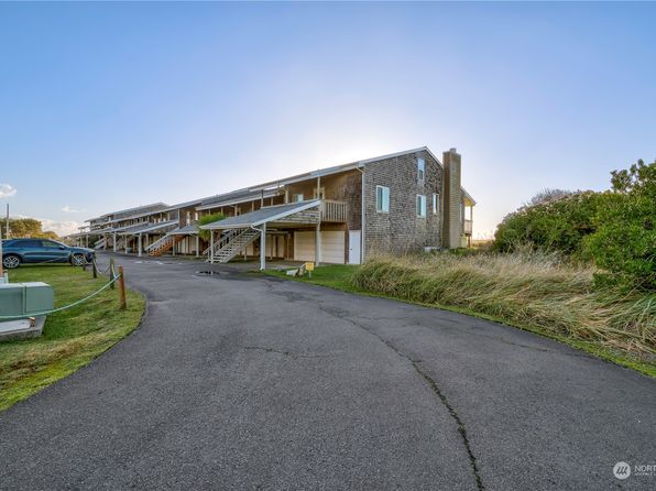 35601 G Street #11, Ocean Park, WA 98640