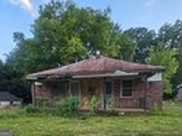 511 N 5th St, Lanett, AL 36863