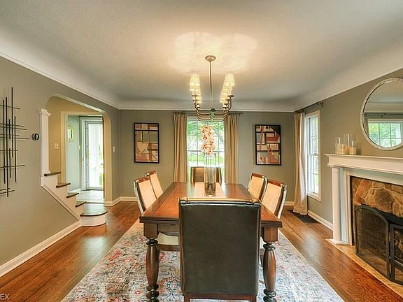 3rd image of 1167 Homeland Dr
