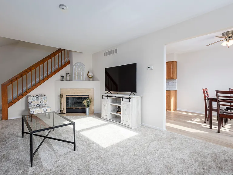 1831 N Arbor Way Dr #16 — Photo 3