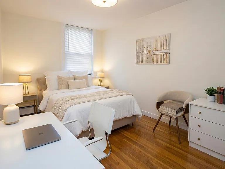922 Beacon St #24 — Photo 3