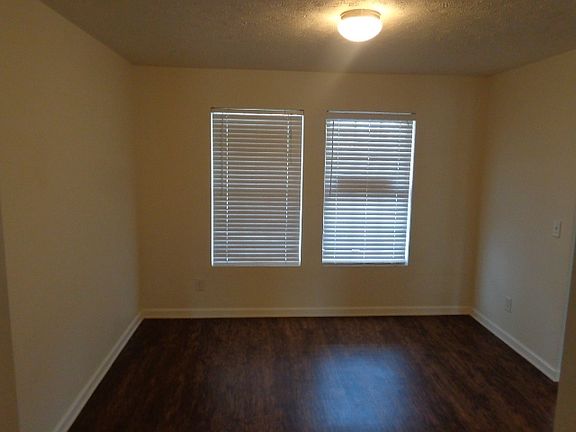 4th image of 232 Elderberry Way