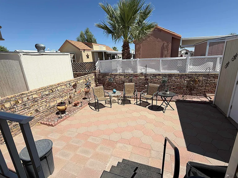 10322 E 29th Pl — Photo 4
