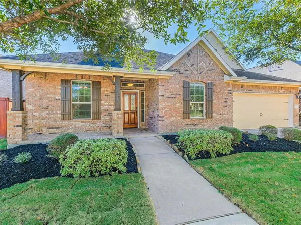 17918 Creek Bluff Ln, Cypress, TX 77433