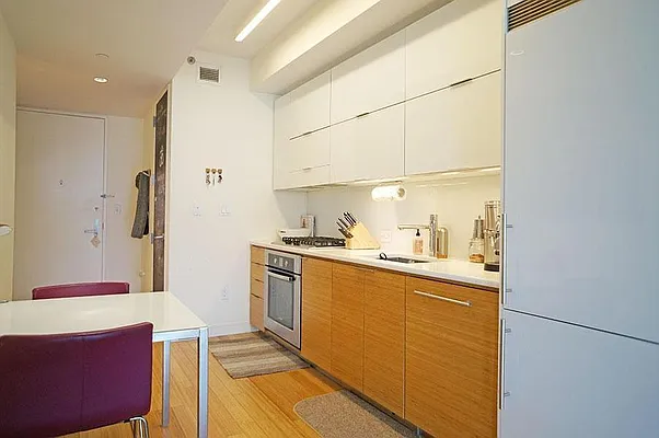 Rented by Yael Dunsky Real Estate | media 28