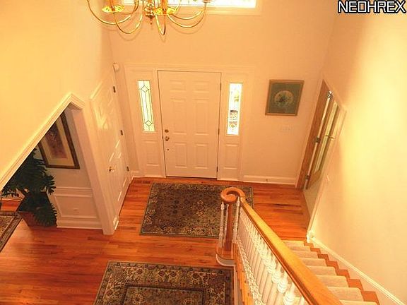 3rd image of 92 Jefferson Dr