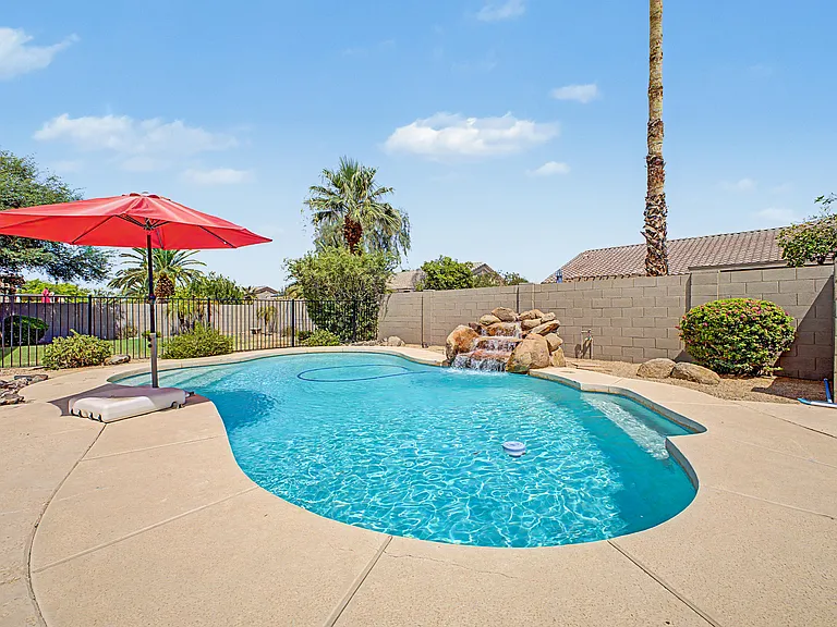 1292 W Longhorn Dr — Photo 33