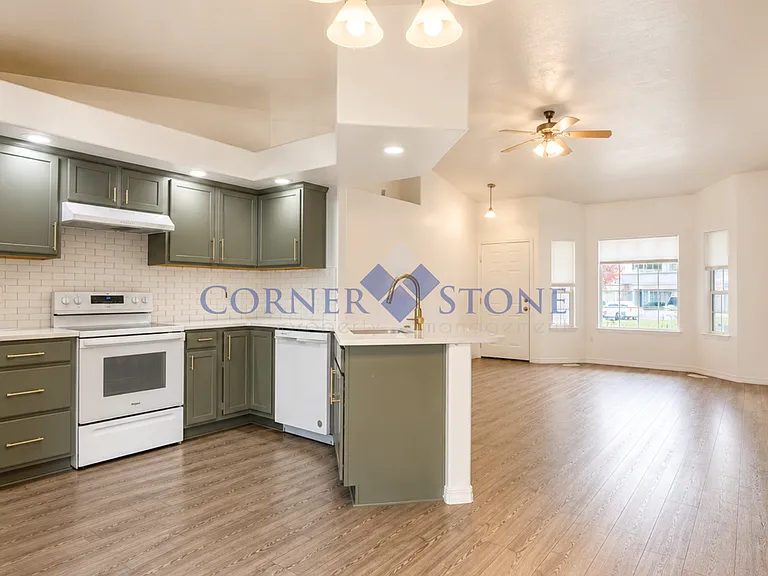 3815 E Greensprings Ct — Photo 8
