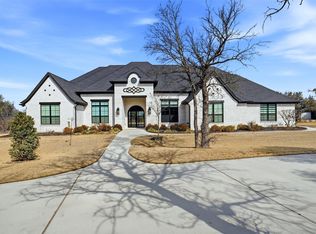 104 Woodview Creek Trl, Fort Worth, TX 76108