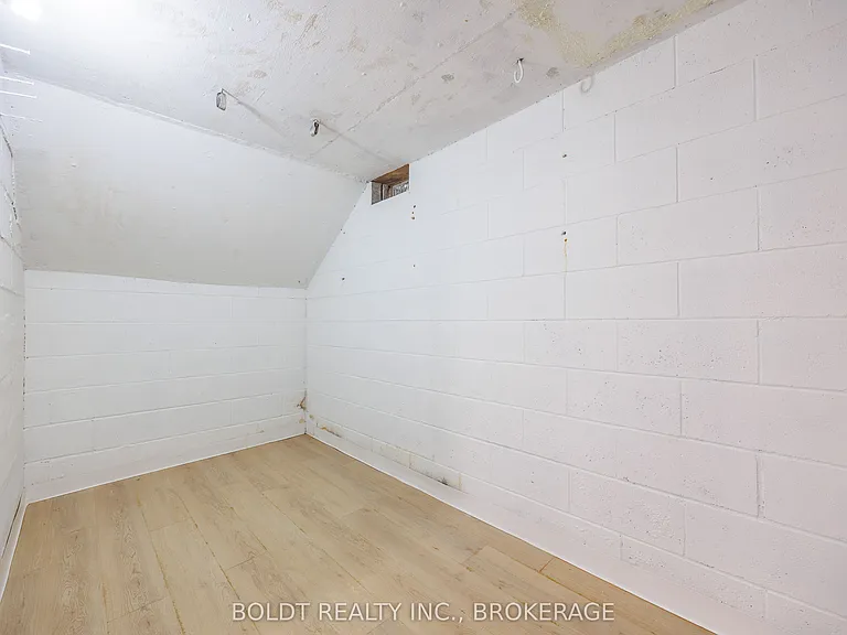 127 Louth St #2 — Photo 12