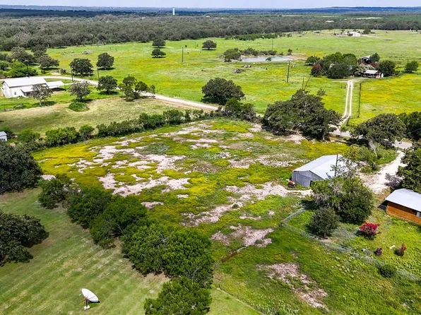 275 & 279 Cross Rd, Kingsbury, TX 78638