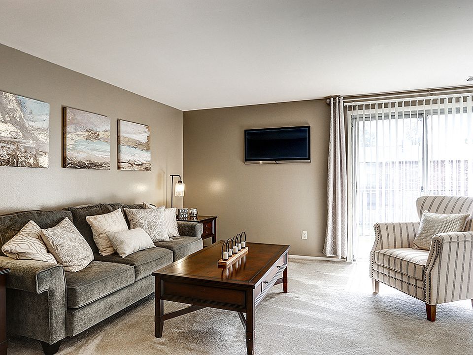 Living Room at Archer's Pointe Apartments