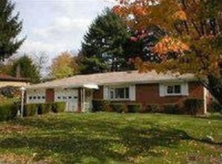 15936 Maple Dr, East Liverpool, OH 43920