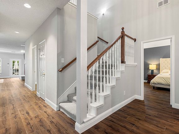 4th image of 1204 Brazos Ct