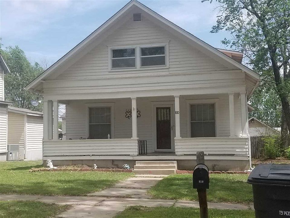 1st image of 810 N 3rd St
