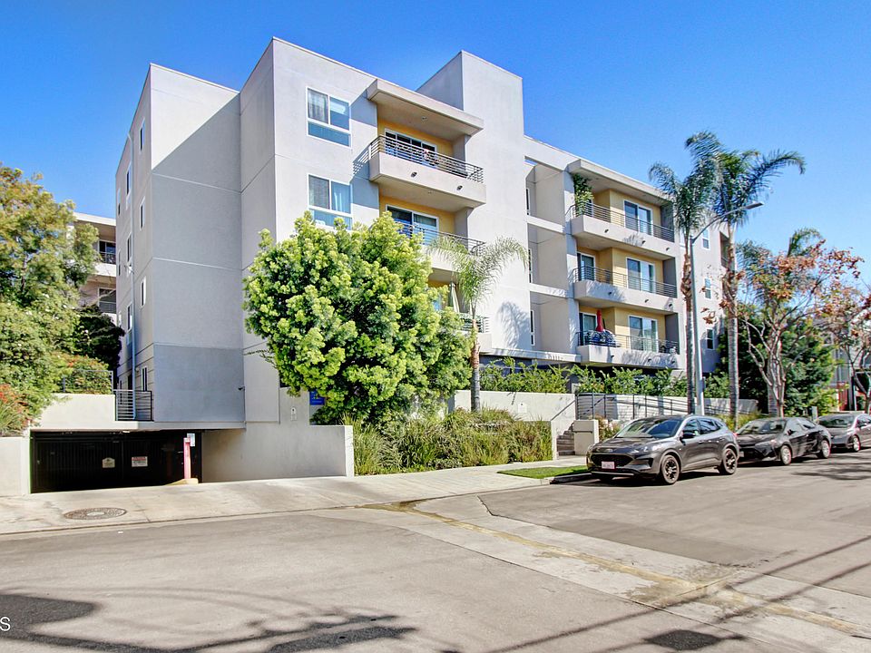 1st image of 11115 W Acama St #105