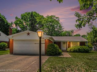 9135 Manton Ave, Plymouth, MI 48170
