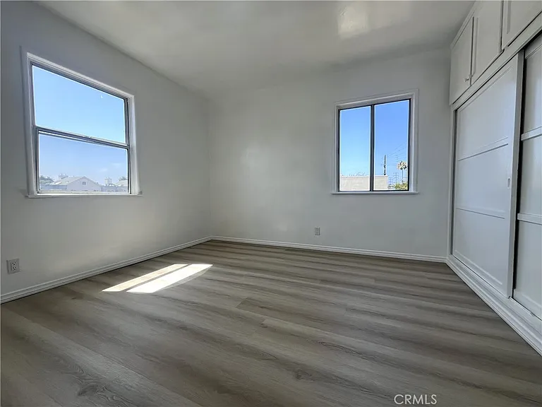 2220 Delaware Ave #C — Photo 11