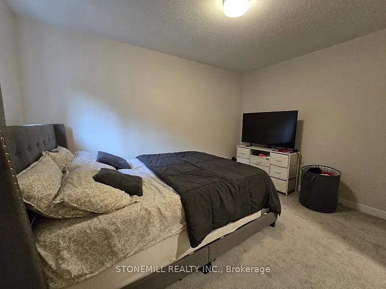 125 Beebalm Cres — Photo 11