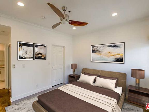 3rd image of 850 N Poinsettia Pl APT 5