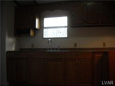 5th image of 443 N Lehigh Ave