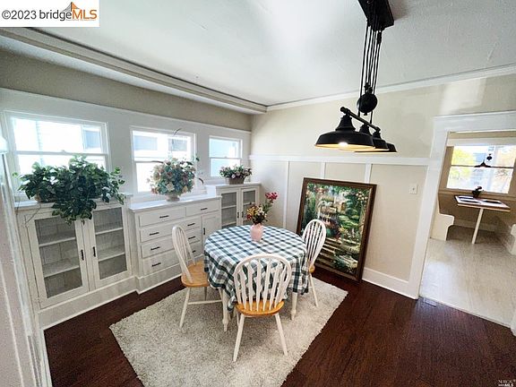 3rd image of 1022 Florida St