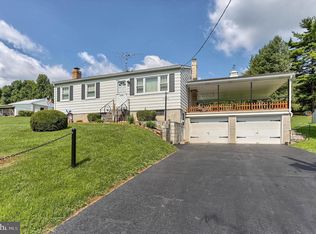 1136 Green Springs Rd, Hanover, PA 17331