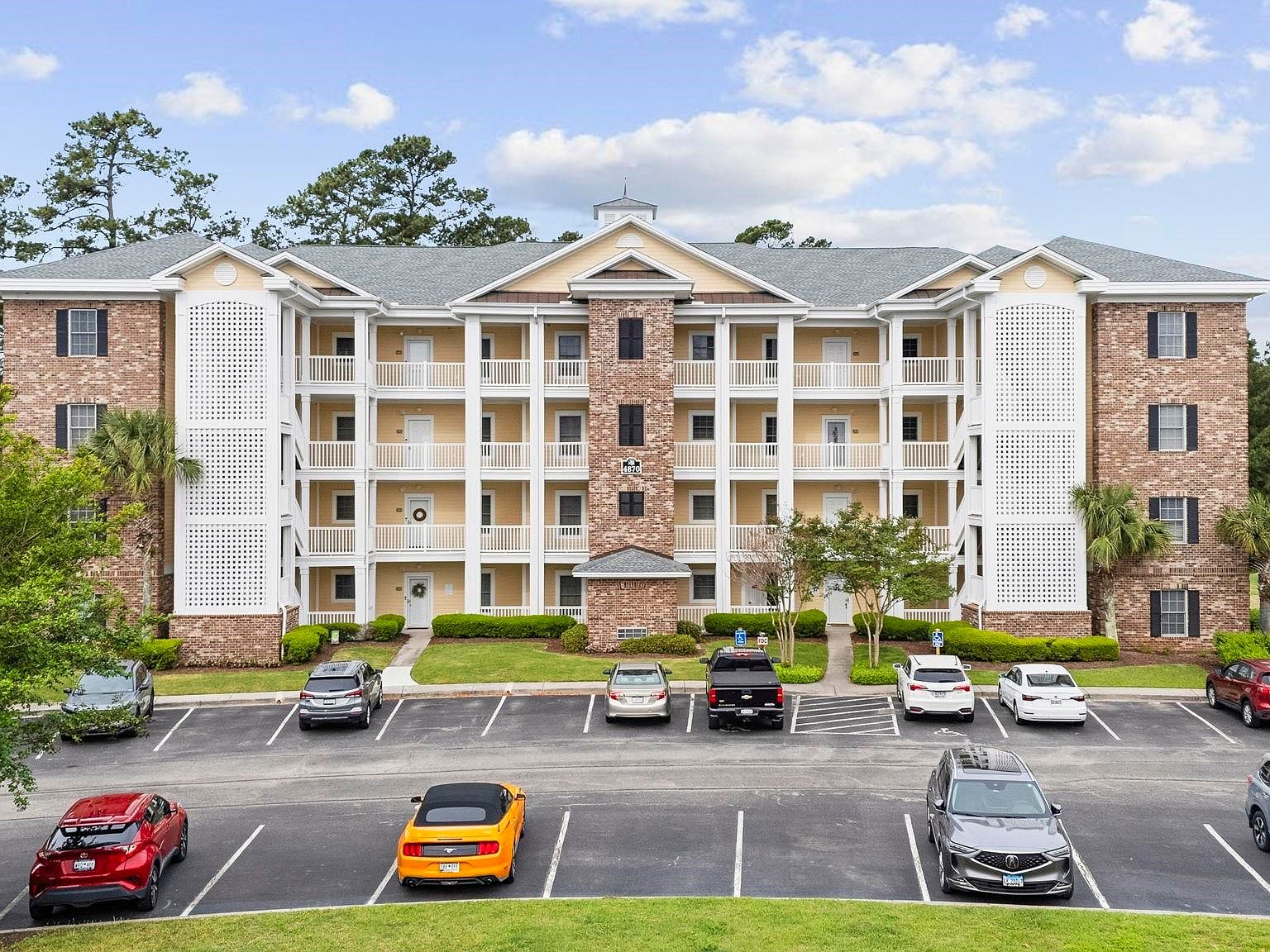 4870 Luster Leaf Circle #201