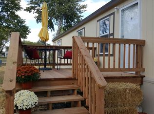 318 Alexander Rd, Lincoln, NE 68521