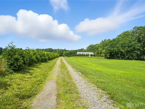 6845 Cozaddale Rd, Goshen, OH 45122