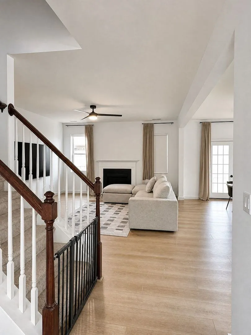 Corner-Lot Charmer - 4BR/3BA, Smart Home, Huge Loft, Backyard You'll Actually Use — Photo 4
