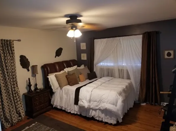 4588 Hopewell Rd, College Park, GA 30337
