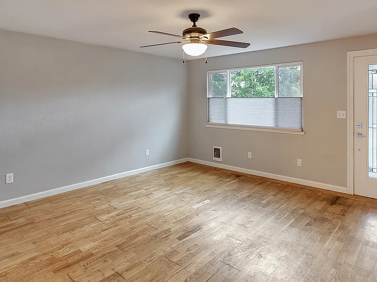 9005 N Peninsular Ave — Photo 22