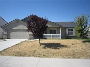 2807 S Bluegrass Dr, Nampa, ID 83686