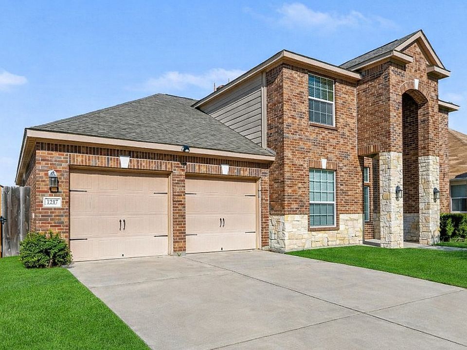 1st image of 2717 Aspenhill Dr
