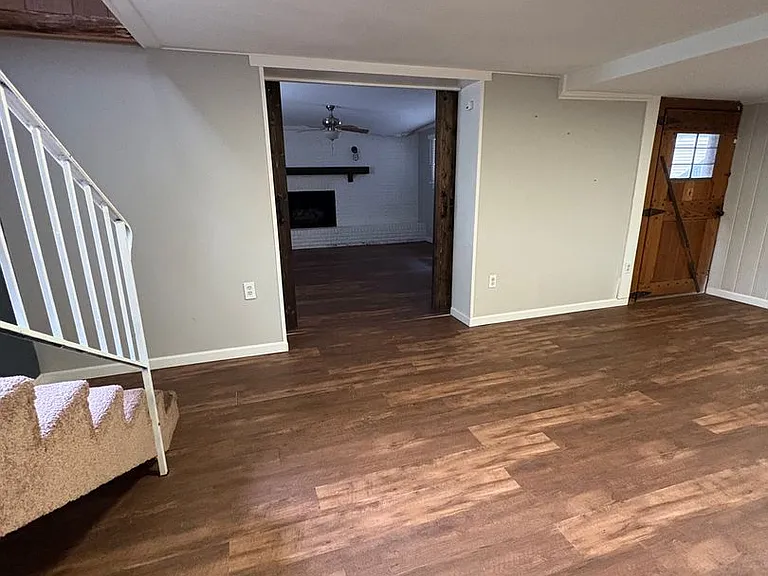 3 bedroom 3 bath in Spartanburg with Lots of Space Workshop in the garage!! — Photo 44