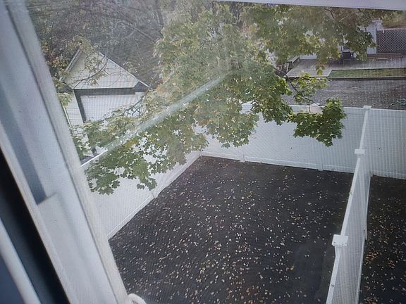 4th image of 4 S Kensington Ave