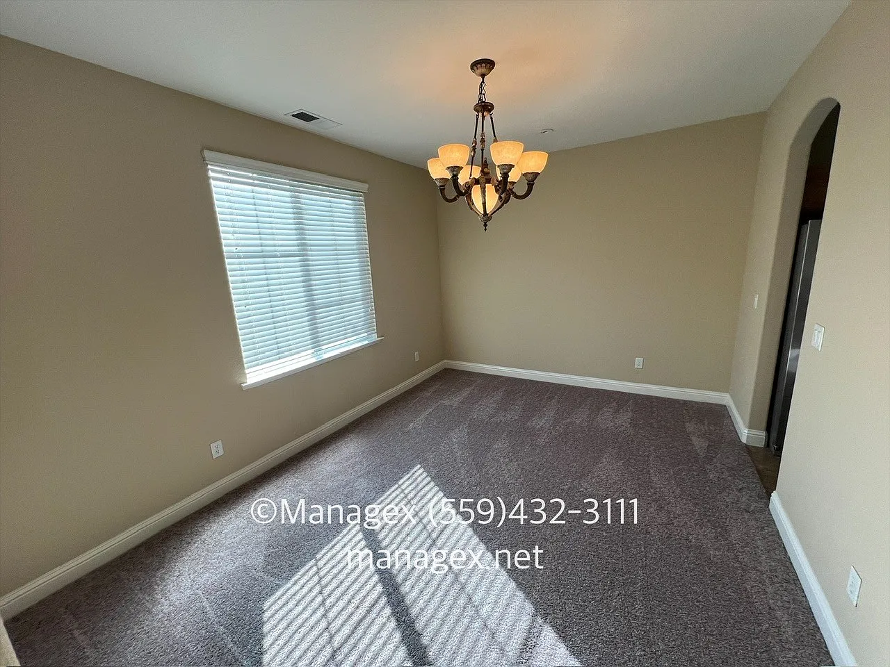 4 bed, 2526 sqft, $3,195 — Photo 2