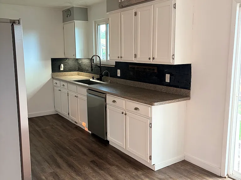 386 S 900W W — Photo 8